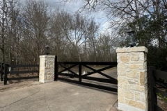 3-rail-composite-black-ranch-rail-stome-columns-lanterns-2