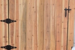 cedar-privacy-fence-ornamental-iron-hinges